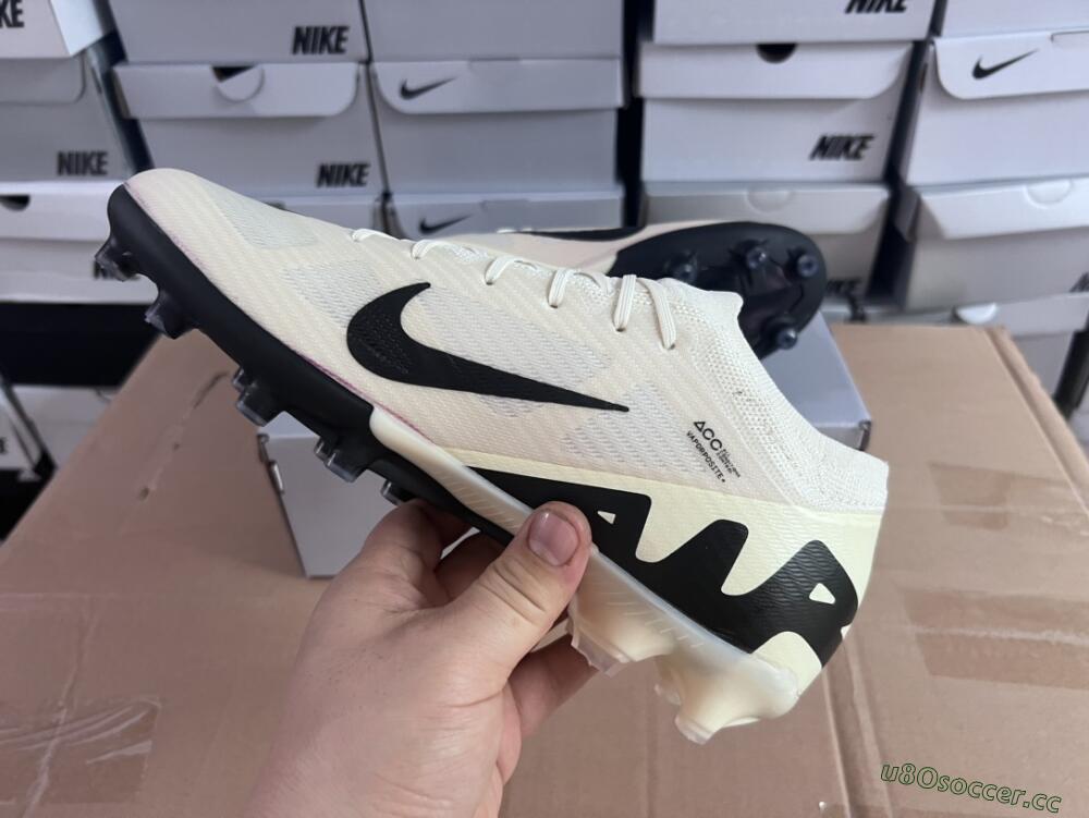 Men's Nike Air Zoom Mercurial Vapor 15 Elite AG Artificial Grass Low-Tops Football Boots - Beige/Black