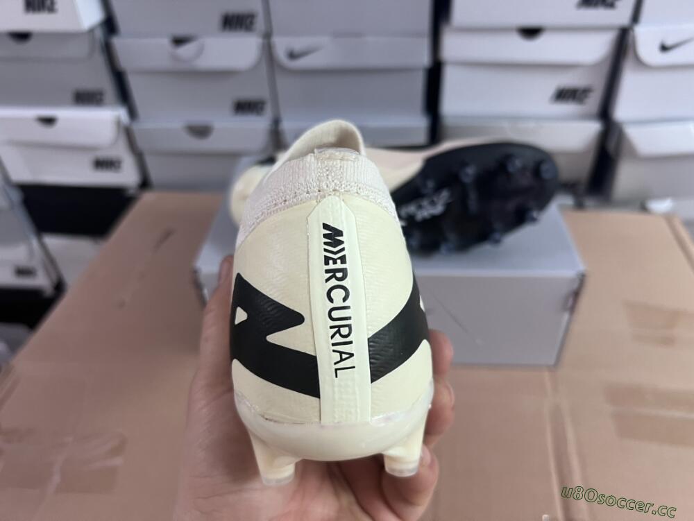 Men's Nike Air Zoom Mercurial Vapor 15 Elite AG Artificial Grass Low-Tops Football Boots - Beige/Black