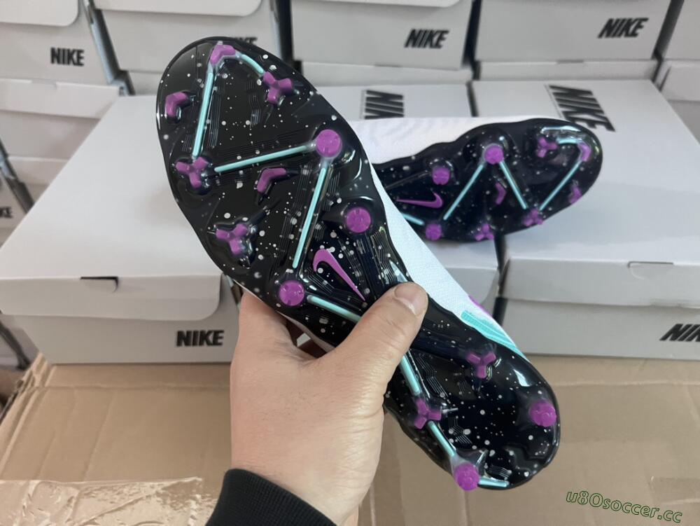 Men's Nike Phantom GX Elite FG Firm Ground Low-Tops Football Boots - Silver/Blue/Purple/Black