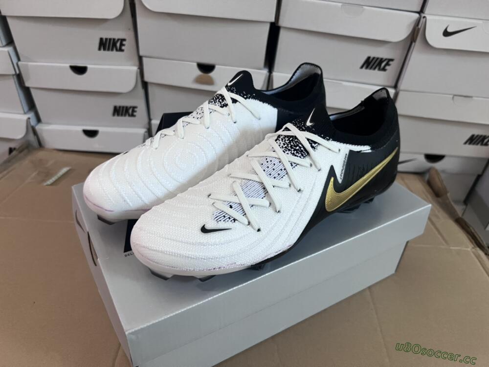 Men's Nike Phantom Luna Elite Low FG Firm Ground Low-Tops Football Boots - White/Black/Gold