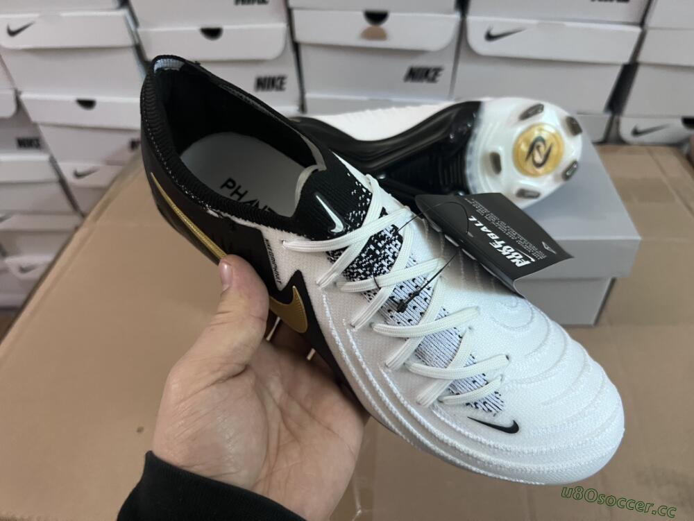 Men's Nike Phantom Luna Elite Low FG Firm Ground Low-Tops Football Boots - White/Black/Gold