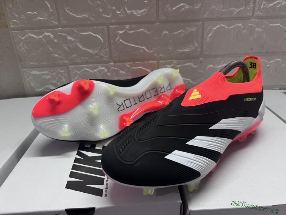 Men's Adidas Predator Elite Laceless FG Firm Ground Low-Tops Football Boots - Black/White/Red