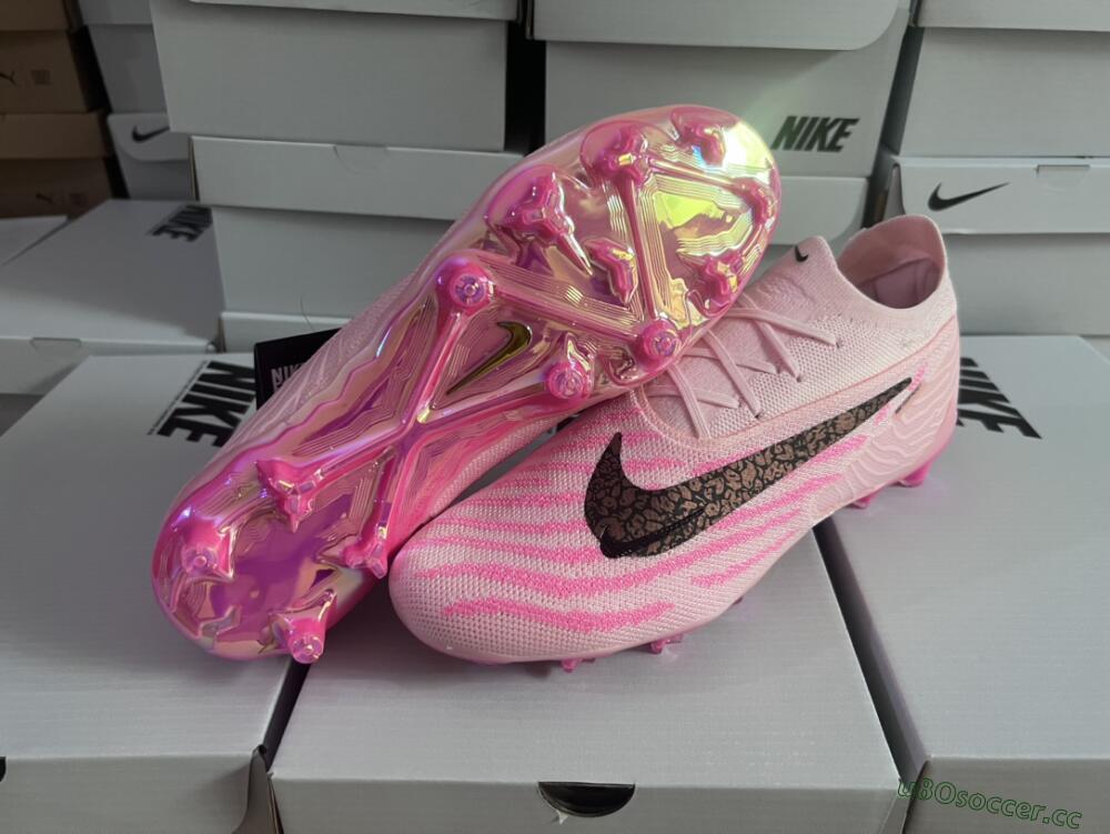 Unisex Nike Phantom GX Elite FG Firm Ground Low-Tops Football Boots - Pink/Black/Gold