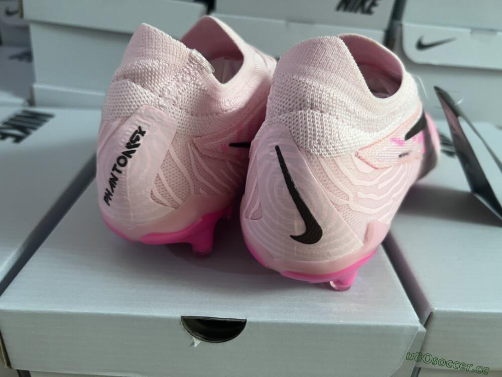 Unisex Nike Phantom GX Elite FG Firm Ground Low-Tops Football Boots - Pink/Black/Gold