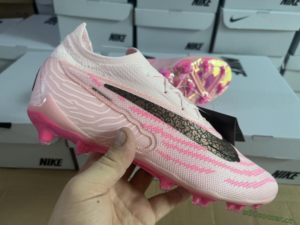 Unisex Nike Phantom GX Elite FG Firm Ground Low-Tops Football Boots - Pink/Black/Gold