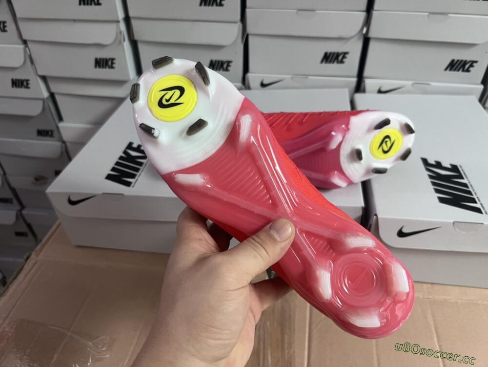 Men's Nike Phantom Luna Elite FG Firm Ground High-Tops Football Boots - Pink/White/Black
