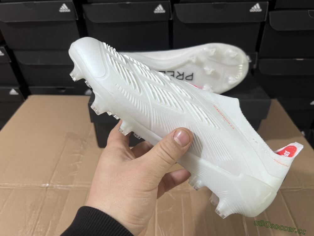 Unisex Adidas Predator Accuracy+ FG Firm Ground Low-Tops Football Boots - Beige/White/Red