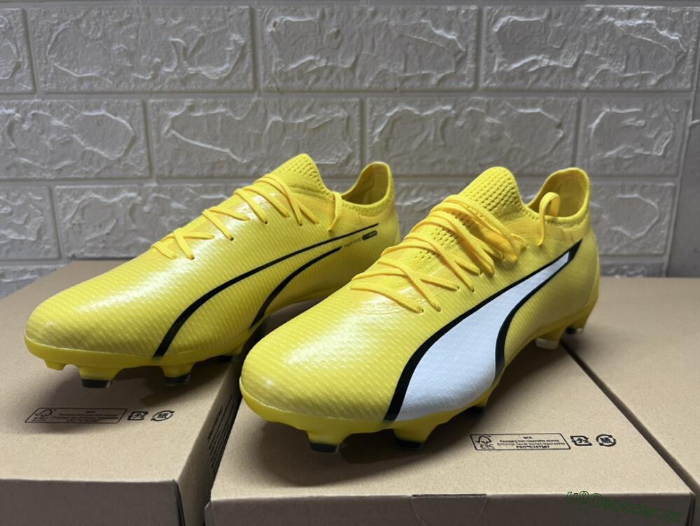 Men's Puma Ultra Ultimate FG Firm Ground Low-Tops Football Boots - Yellow/White/Black