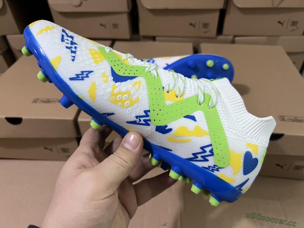 Men's Puma Future Ultimate MG Multi Ground Low-Tops Football Boots - White/Yellow/Blue