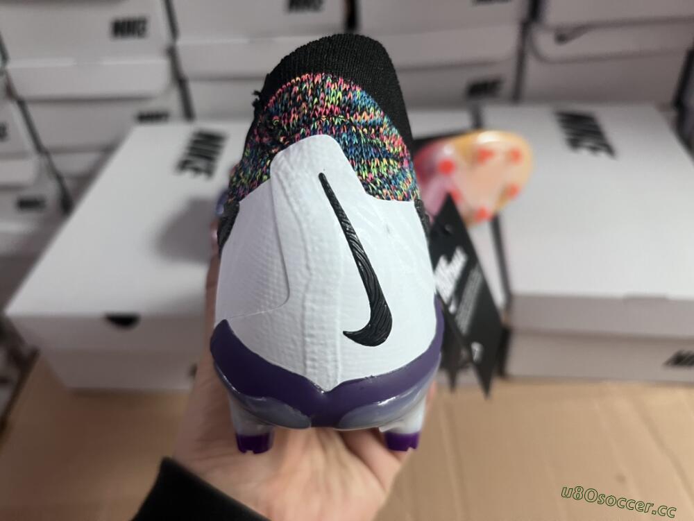 Unisex Nike Phantom GX Elite FG Firm Ground Low-Tops Football Boots - Black/Purple/Rainbow