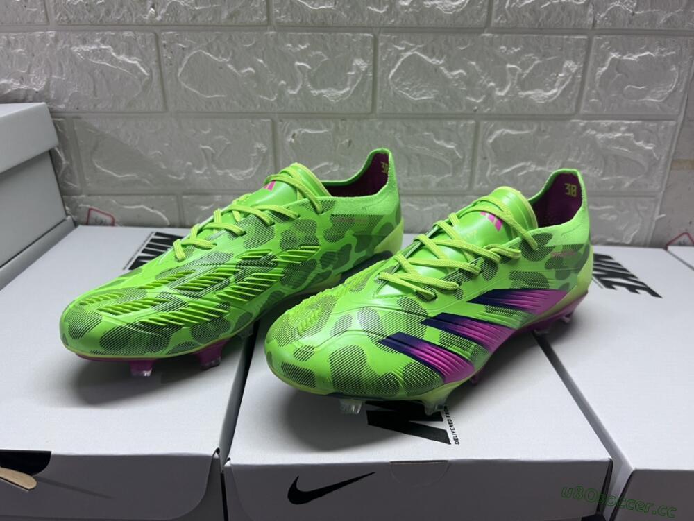 Men's Adidas Predator Accuracy.1 FG Firm Ground Low-Tops Football Boots - Green/Yellow/Purple