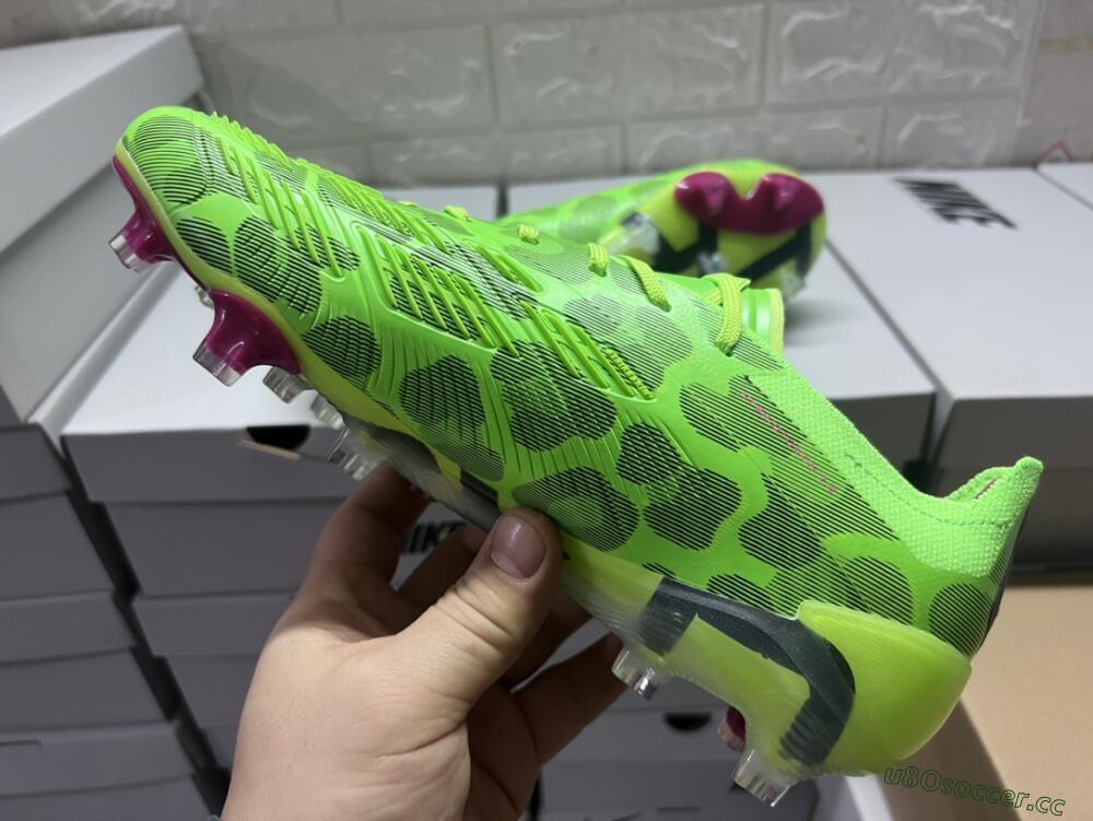 Men's Adidas Predator Accuracy.1 FG Firm Ground Low-Tops Football Boots - Green/Yellow/Purple