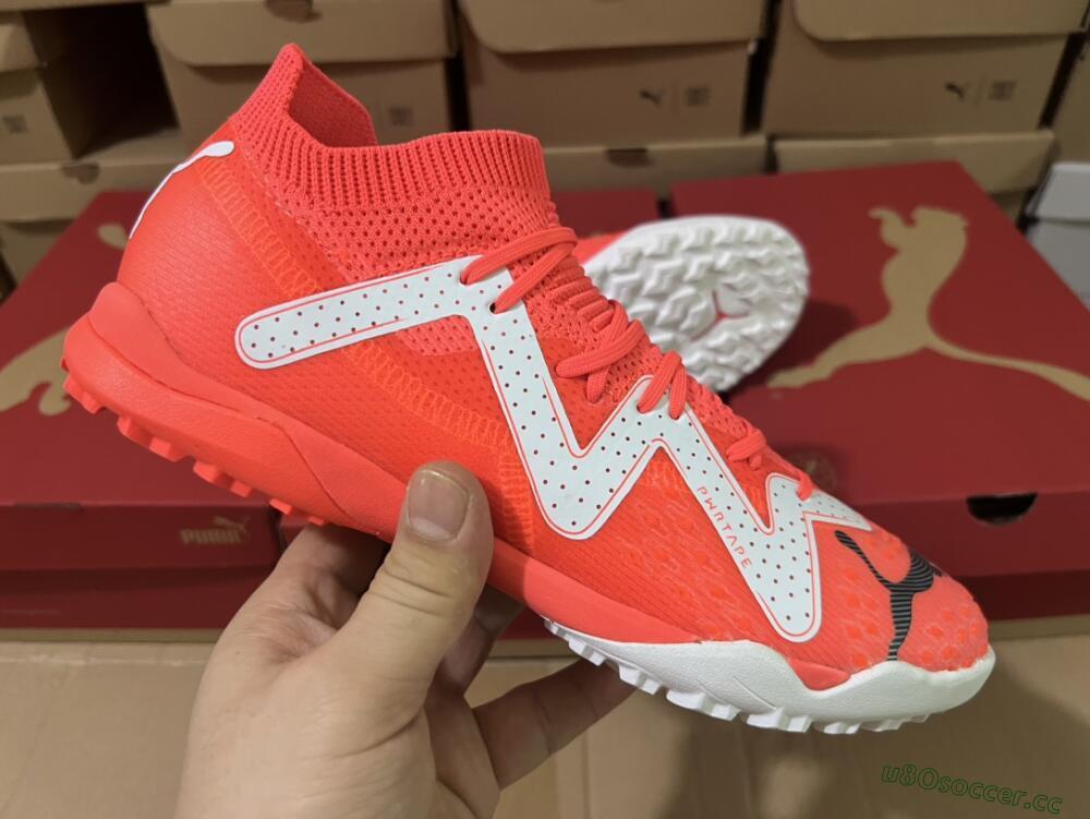 Men's Puma Future Ultimate TF Artificial Turf Low-Tops Football Shoes - Red/White/Black