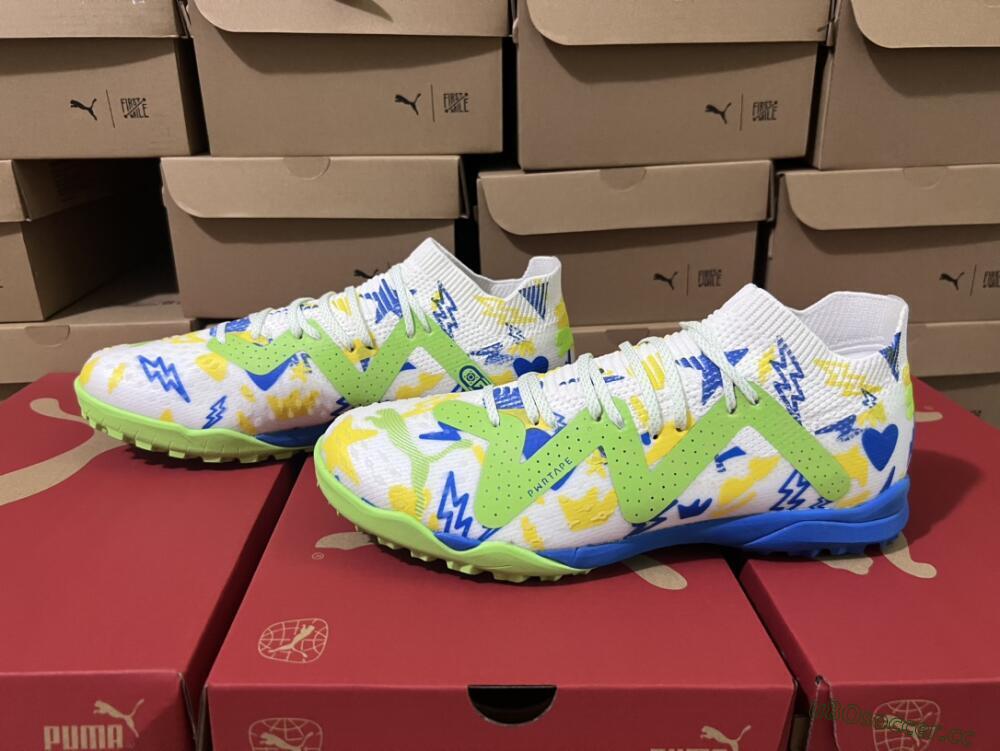 Men's Puma Future Ultimate TF Artificial Turf Low-Tops Football Shoes - White/Blue/Yellow/Green