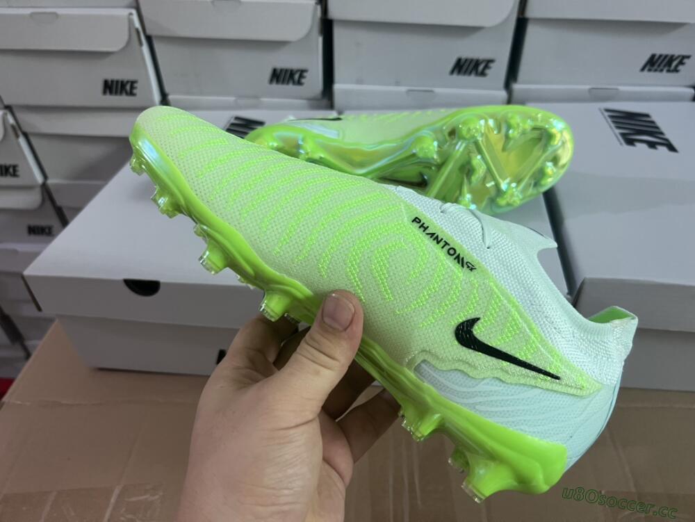 Unisex Nike Phantom GX Elite FG Firm Ground Low-Tops Football Boots - Green/Black/Gold