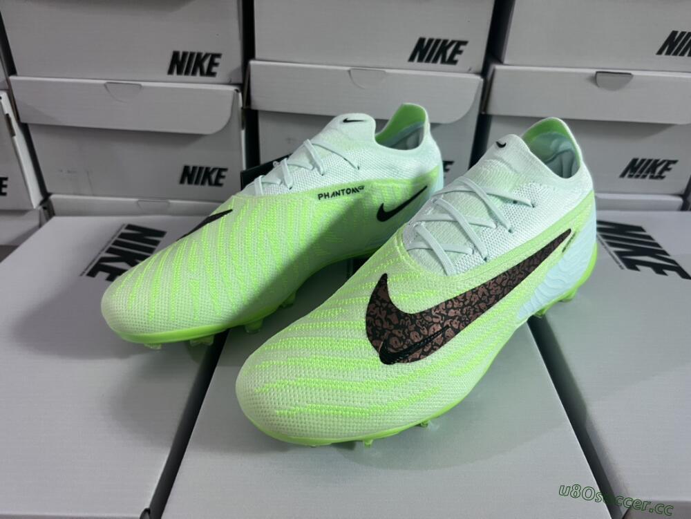 Unisex Nike Phantom GX Elite FG Firm Ground Low-Tops Football Boots - Green/Black/Gold