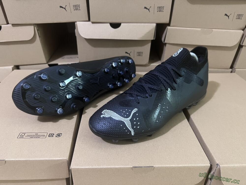 Men's Puma Future Ultimate AG Artificial Grass Low-Tops Football Boots - Black/White