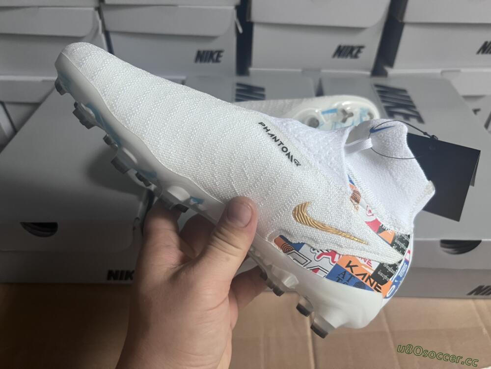 Men's Harry Kane x Nike Phantom GX DF Elite FG Firm Ground Low-Tops Football Boots - White/Gold/Blue