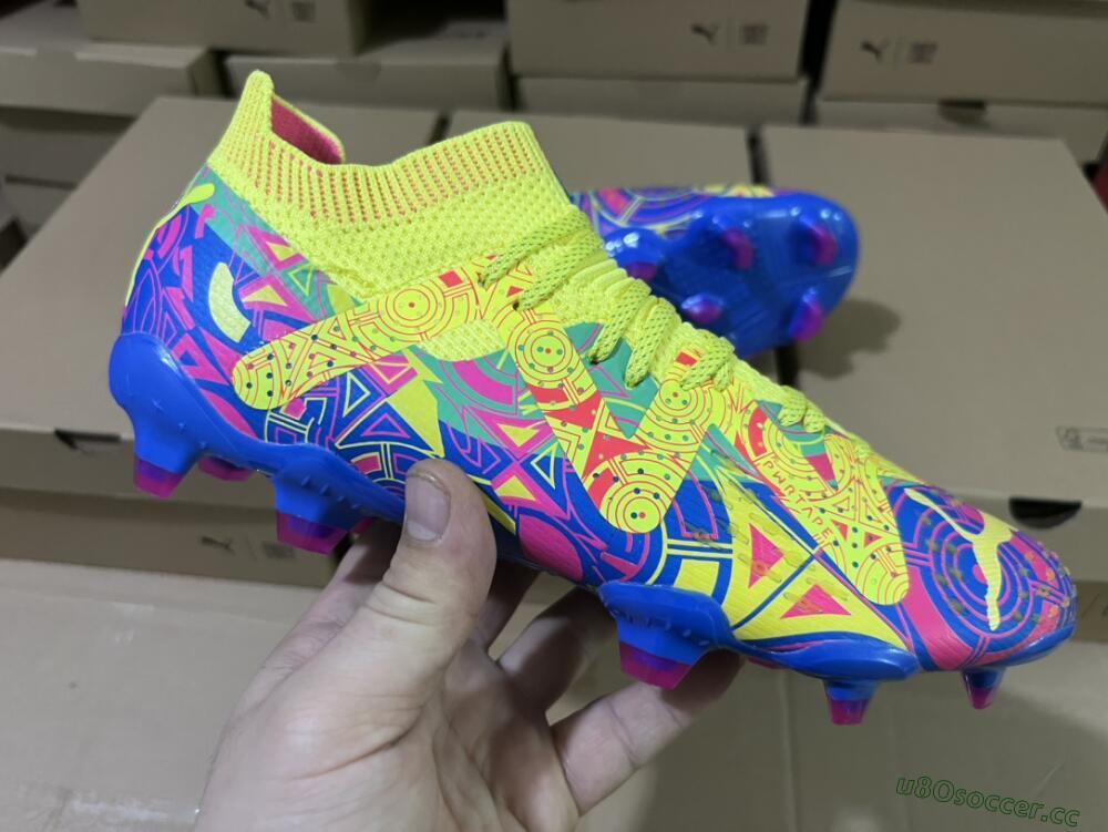 Men's Puma Future Ultimate FG Firm Ground Low-Tops Football Boots - Green/Blue/Pink