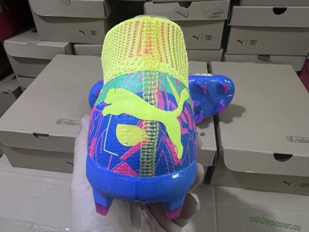 Men's Puma Future Ultimate FG Firm Ground Low-Tops Football Boots - Green/Blue/Pink
