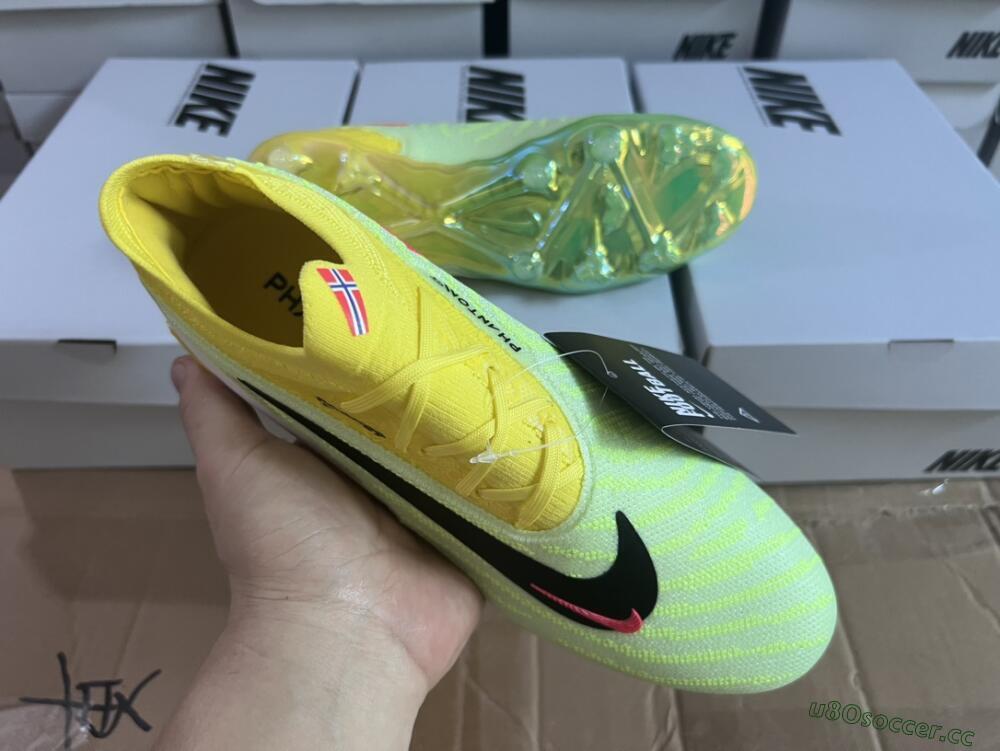 Unisex Nike Phantom GX Elite FG Firm Ground Low-Tops Football Boots - Yellow/Green/Black/Red
