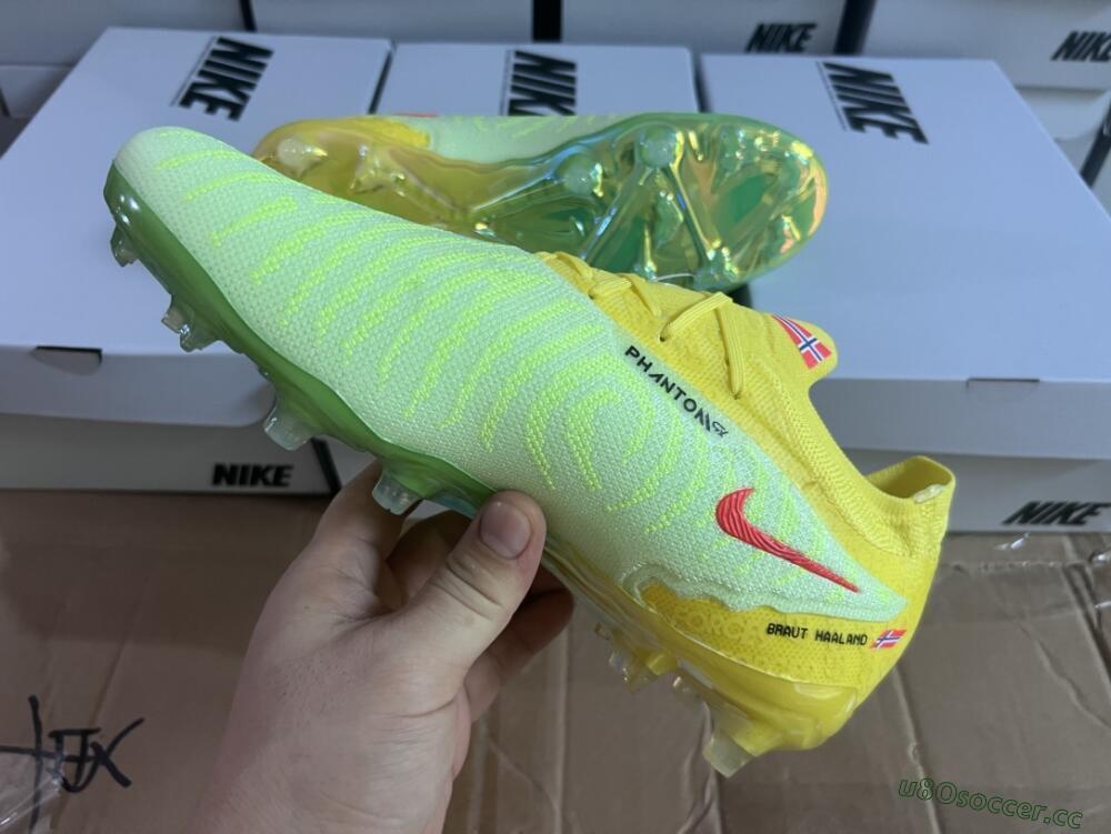Unisex Nike Phantom GX Elite FG Firm Ground Low-Tops Football Boots - Yellow/Green/Black/Red