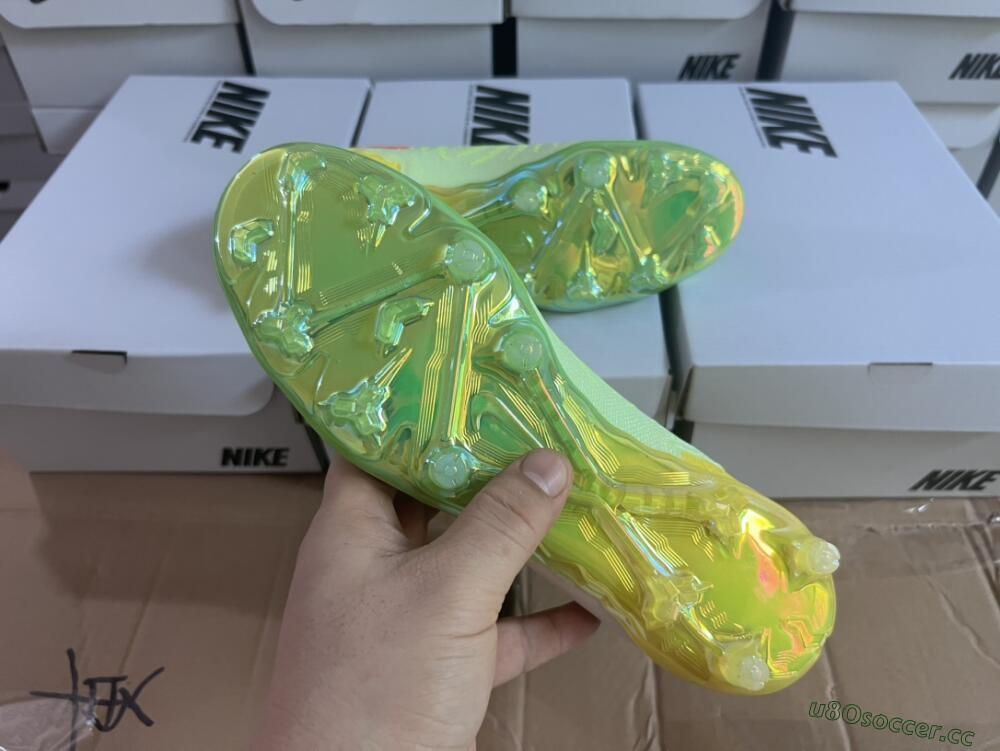 Unisex Nike Phantom GX Elite FG Firm Ground Low-Tops Football Boots - Yellow/Green/Black/Red