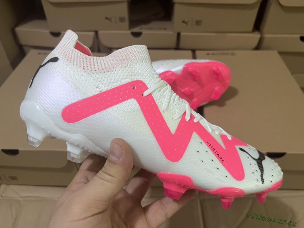 Men's Puma Future Ultimate FG Firm Ground Low-Tops Football Boots - White/Pink/Black