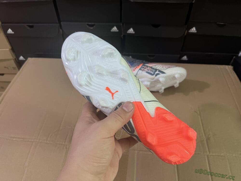 Men's Puma Future Ultimate FG Firm Ground Low-Tops Football Boots - White/Silver/Black