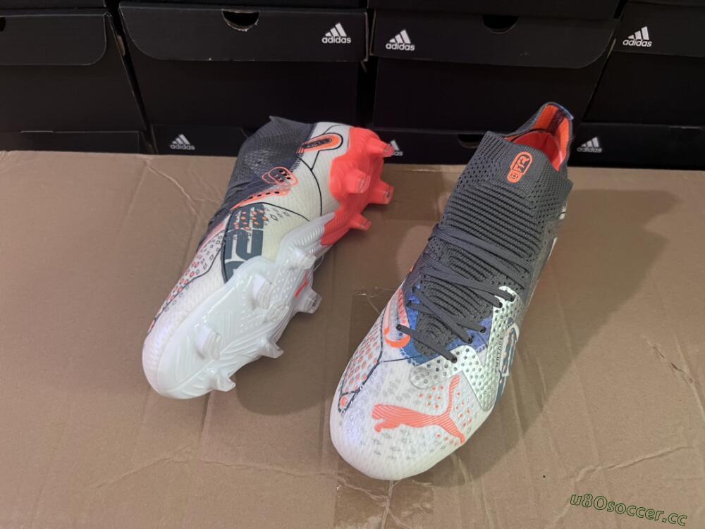 Men's Puma Future Ultimate FG Firm Ground Low-Tops Football Boots - White/Silver/Black