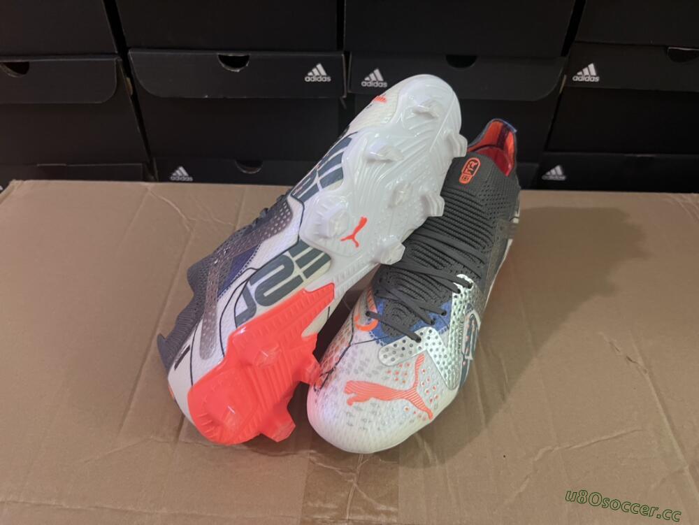 Men's Puma Future Ultimate FG Firm Ground Low-Tops Football Boots - White/Silver/Black
