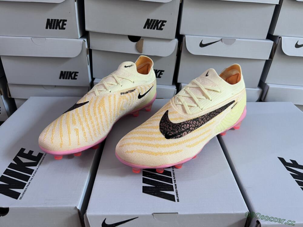 Men's Nike Phantom GX Elite FG Firm Ground Low-Tops Football Boots - Orange/Black