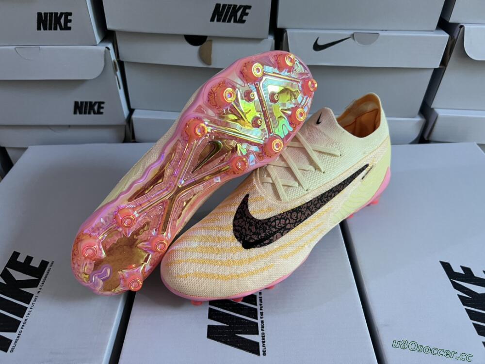 Men's Nike Phantom GX Elite FG Firm Ground Low-Tops Football Boots - Orange/Black