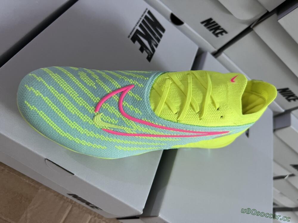 Unisex Nike Phantom GX Elite FG Firm Ground Low-Tops Football Boots - Blue/Green/Pink
