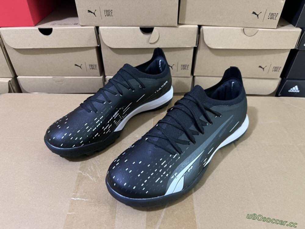 Men's Puma Ultra Ultimate TF Artificial Turf Low-Tops Football Shoes - Black/White
