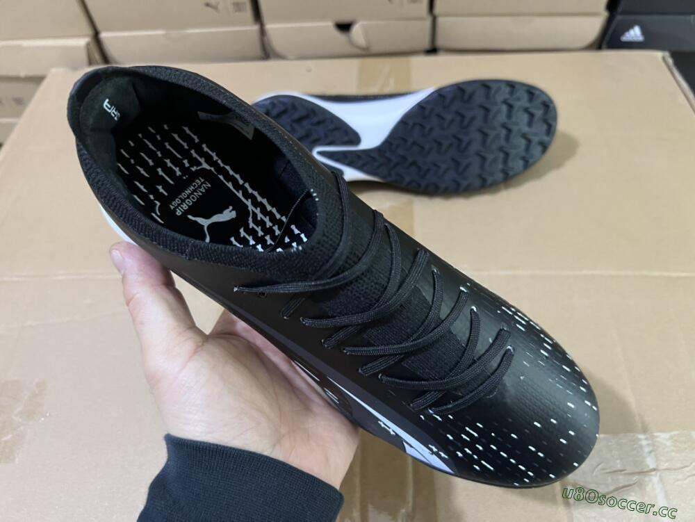 Men's Puma Ultra Ultimate TF Artificial Turf Low-Tops Football Shoes - Black/White