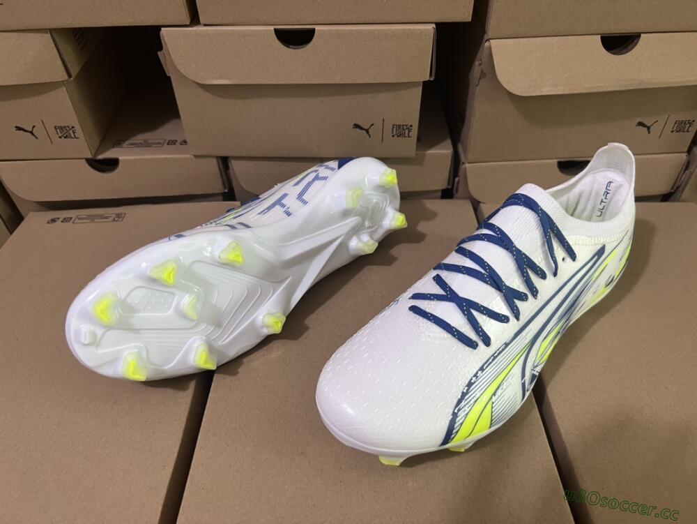 Men's Puma Ultra Ultimate FG Firm Ground Low-Tops Football Boots - White/Blue/Green