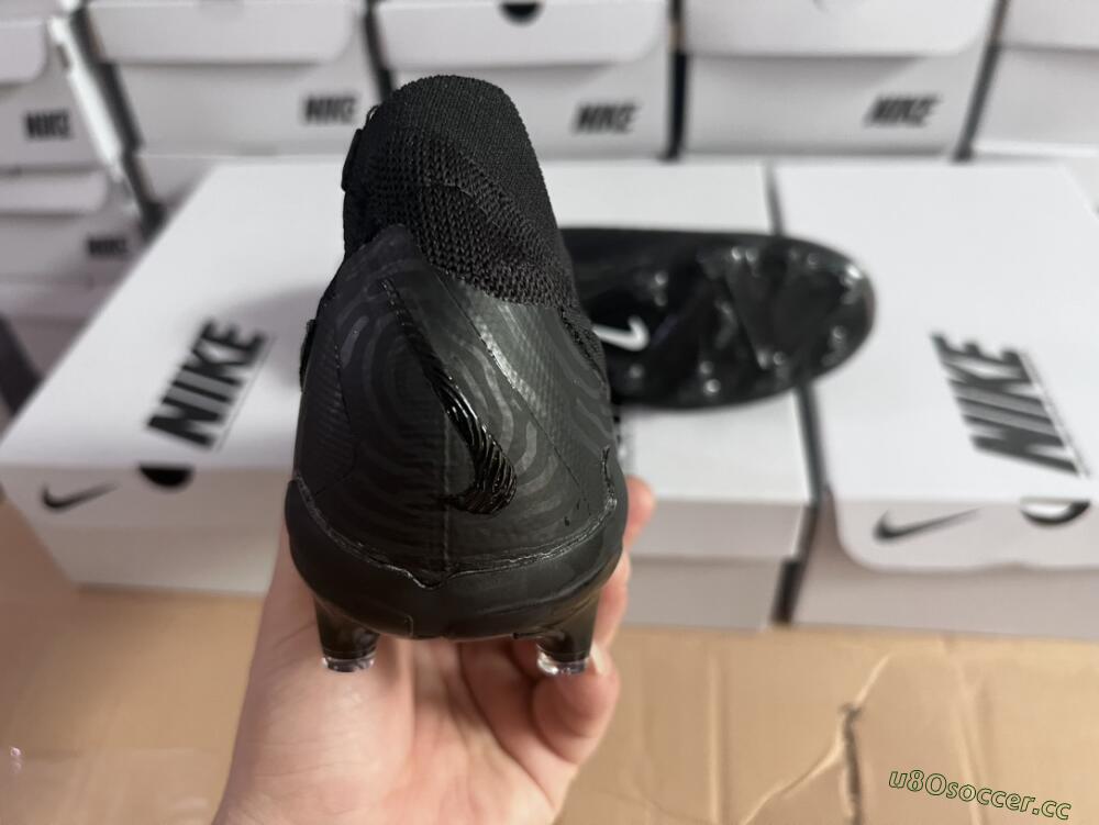 Unisex Nike Phantom GX Elite FG Firm Ground Low-Tops Football Boots - Black/White/Black