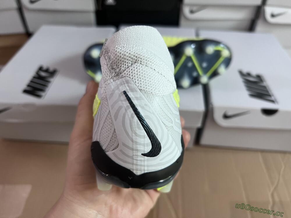 Men's Nike Phantom GX Elite AG Artificial Grass Low-Tops Football Boots - Grey/Yellow/Black