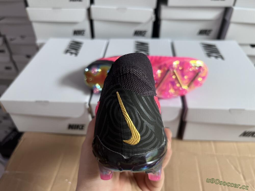 Men's Nike Phantom GX Elite AG Artificial Grass Low-Tops Football Boots - Pink/White/Black