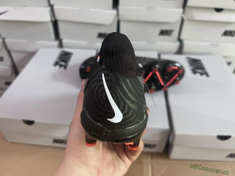 Men's Nike Phantom GX Elite AG Artificial Grass Low-Tops Football Boots - Black/Grey