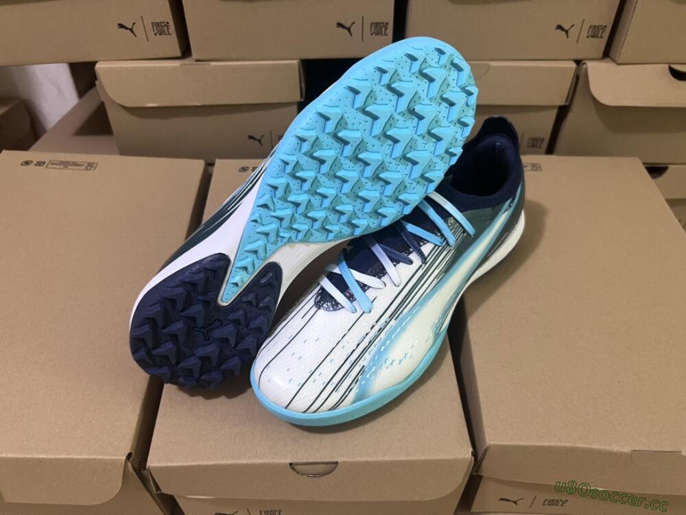 Men's Puma Ultra Ultimate TF Artificial Turf Low-Tops Football Shoes - White/Blue/Green
