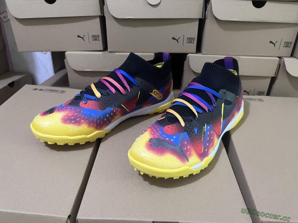 Men's Puma Future Ultimate TF Artificial Turf Low-Tops Football Shoes - Rainbow/Black