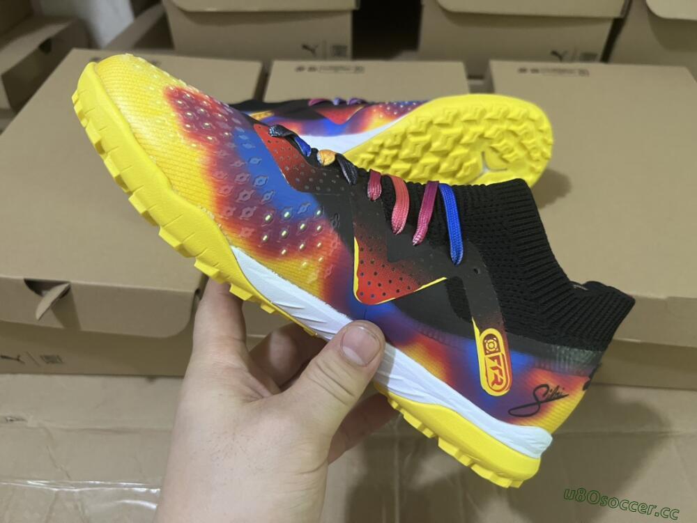 Men's Puma Future Ultimate TF Artificial Turf Low-Tops Football Shoes - Rainbow/Black