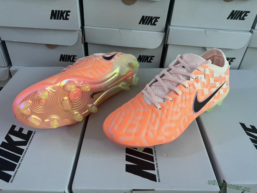 Men's Nike Tiempo Legend 10 Elite FG Firm Ground Low-Tops Football Boots - Pink/Black