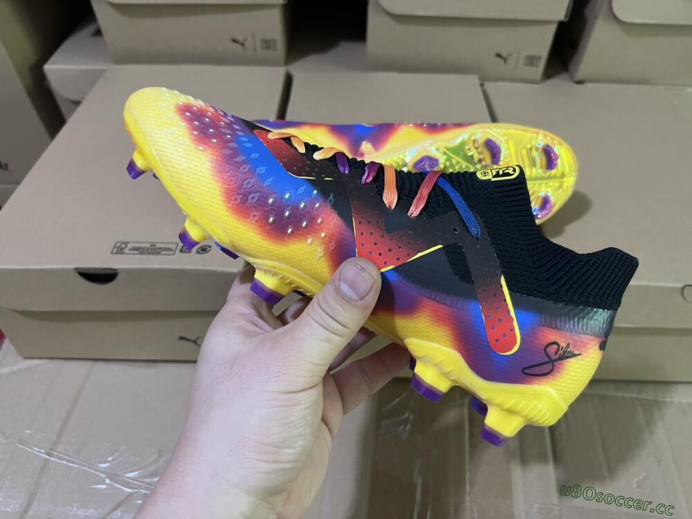 Men's Puma Future Ultimate FG Firm Ground Low-Tops Football Boots - Black/Purple/Yellow