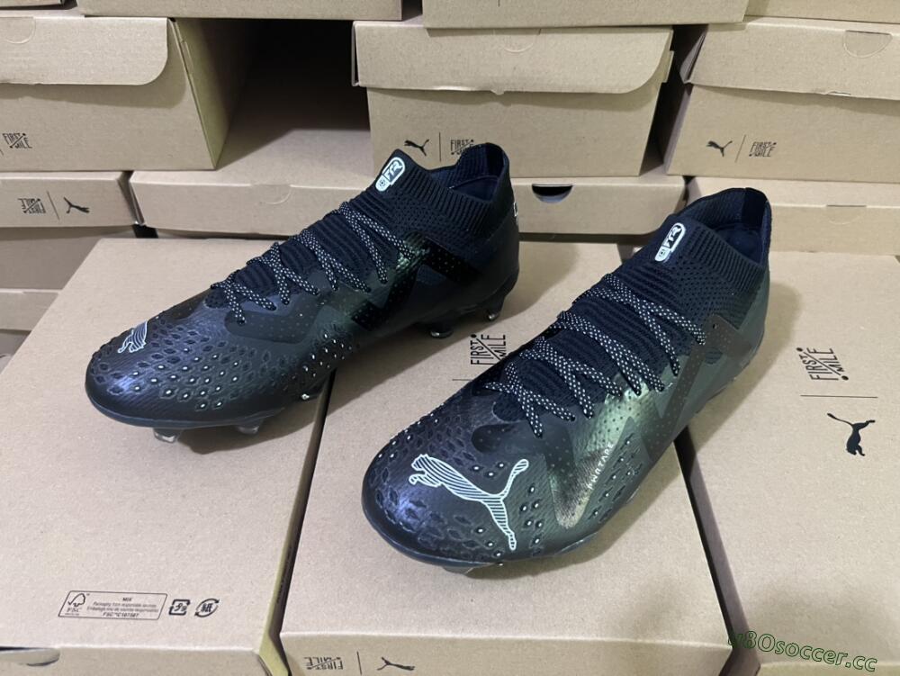 Men's Puma Future Ultimate FG Firm Ground Low-Tops Football Boots - Black/White