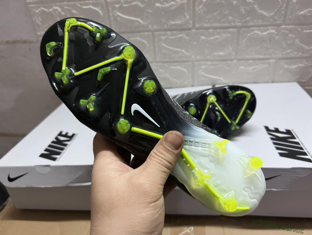 Men's Nike Phantom GX Elite FG Firm Ground Low-Tops Football Boots - Grey/Rainbow