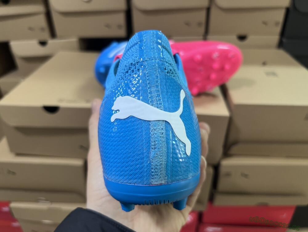 Men's Puma Future Z 1.3 Instinct MG Multi Ground Low-Tops Football Boots - Pink/Blue/White