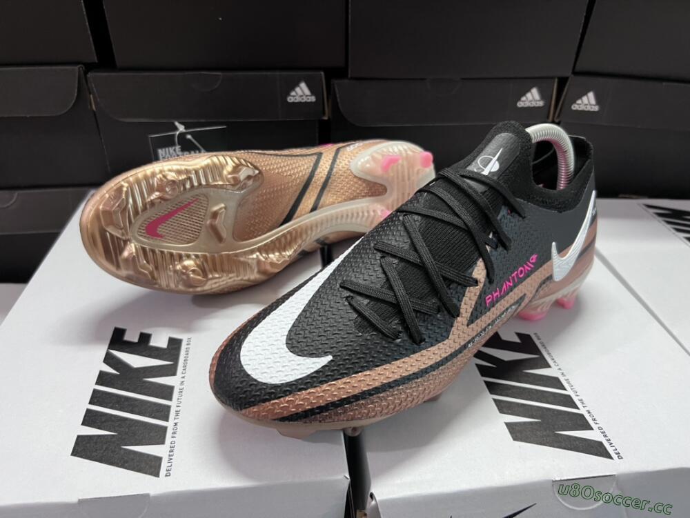 Men's Nike Phantom GT Elite FG Firm Ground Low-Tops Football Boots - Black/Gold/White